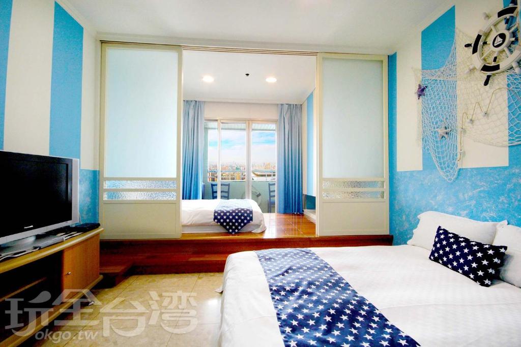 CT Theme Suite room 6